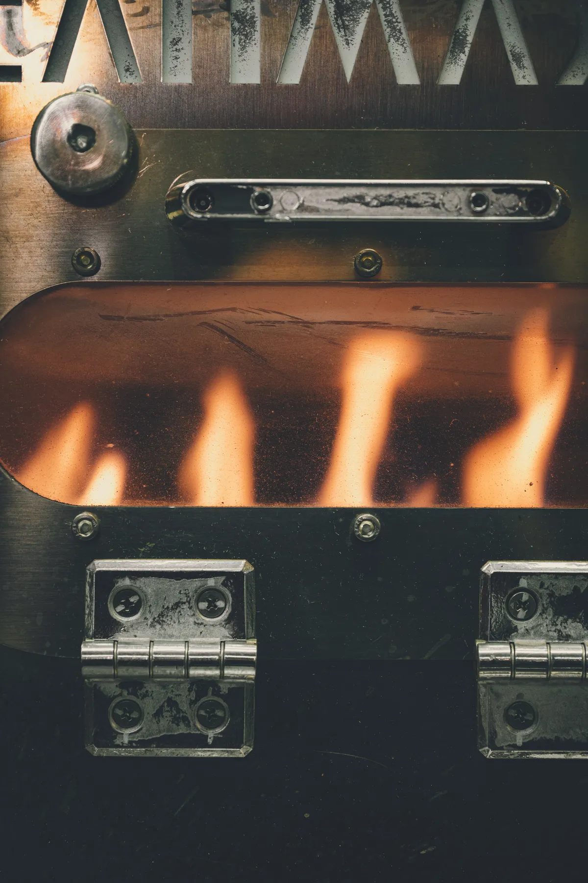 로스터 내부 화염